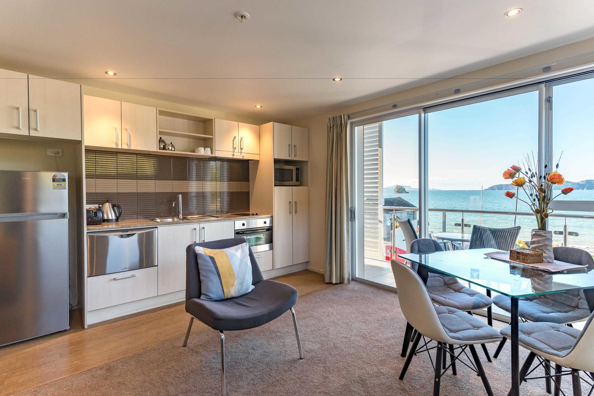 Edgewater Palms Apartments Пайхия Екстериор снимка