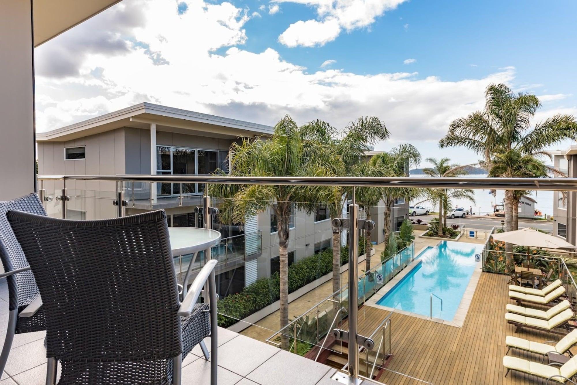Edgewater Palms Apartments Пайхия Екстериор снимка