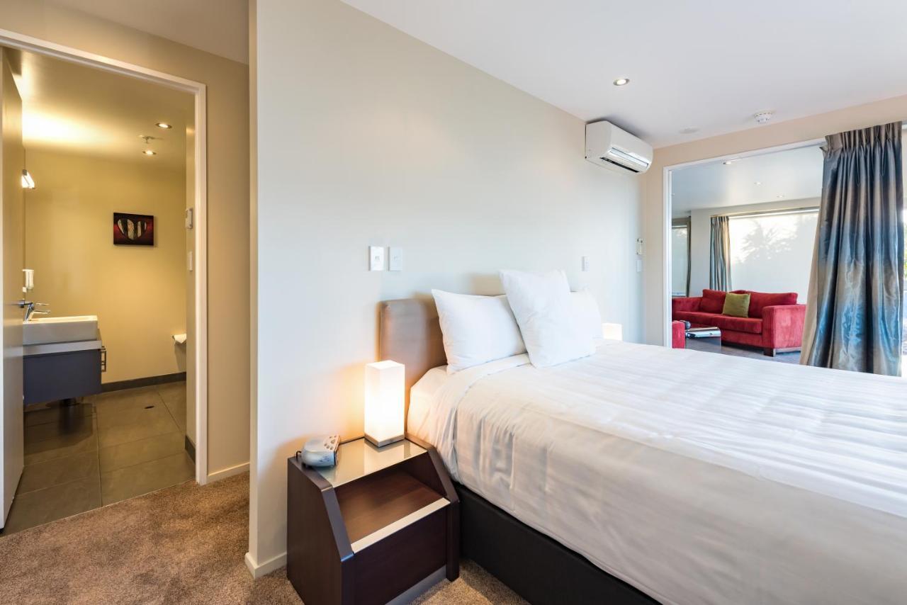 Edgewater Palms Apartments Пайхия Екстериор снимка