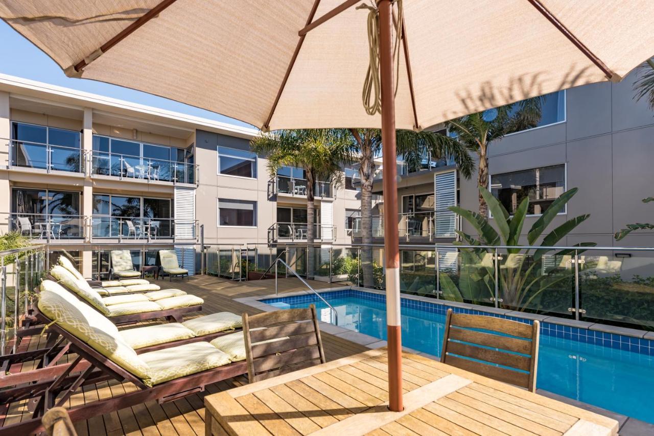 Edgewater Palms Apartments Пайхия Екстериор снимка