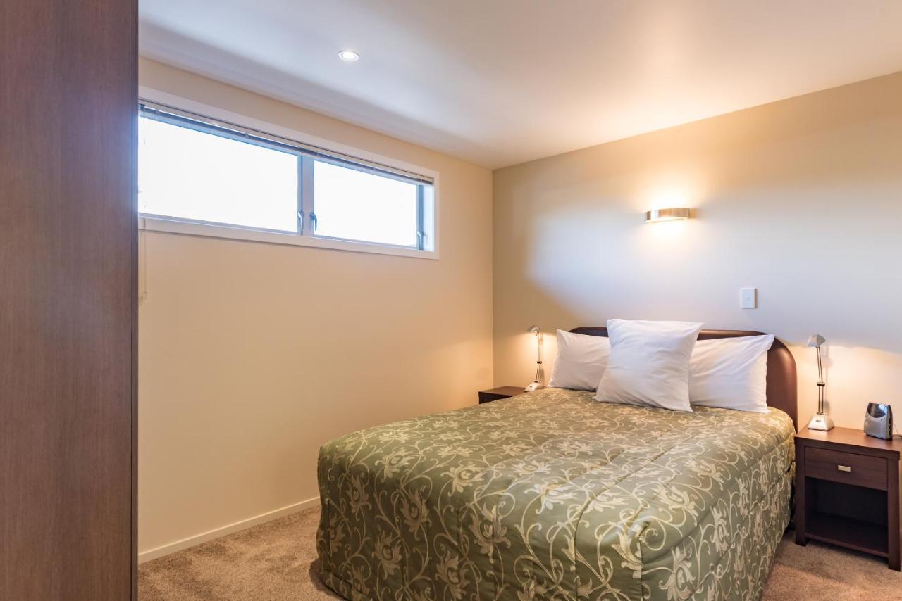 Edgewater Palms Apartments Пайхия Екстериор снимка