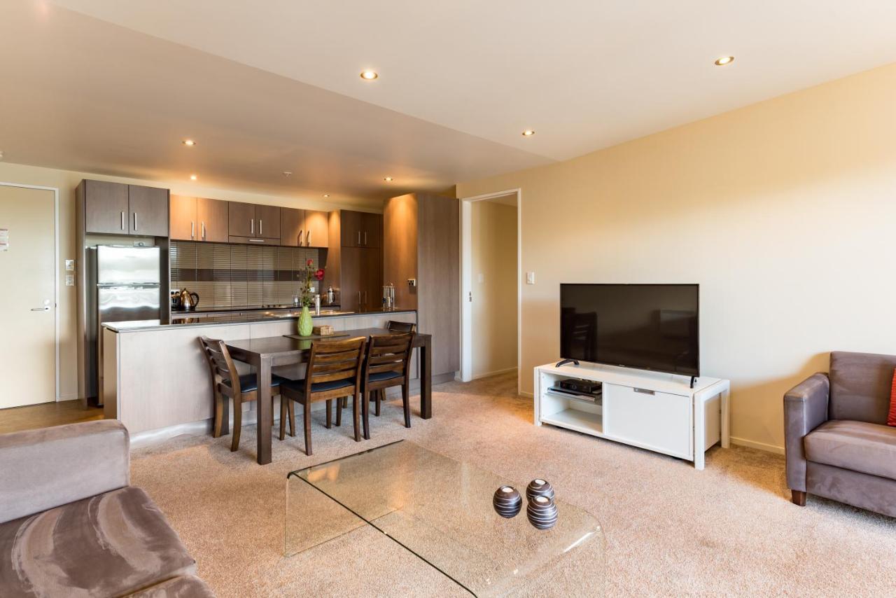 Edgewater Palms Apartments Пайхия Екстериор снимка